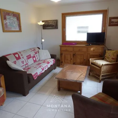 Spacieux 4 Pieces Pour 6-8 Personnes Avec Terrasse Au Grand-bornand - Fr-1-458-239 Apartament